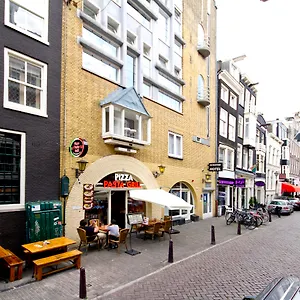 2* Hotel Acostar
