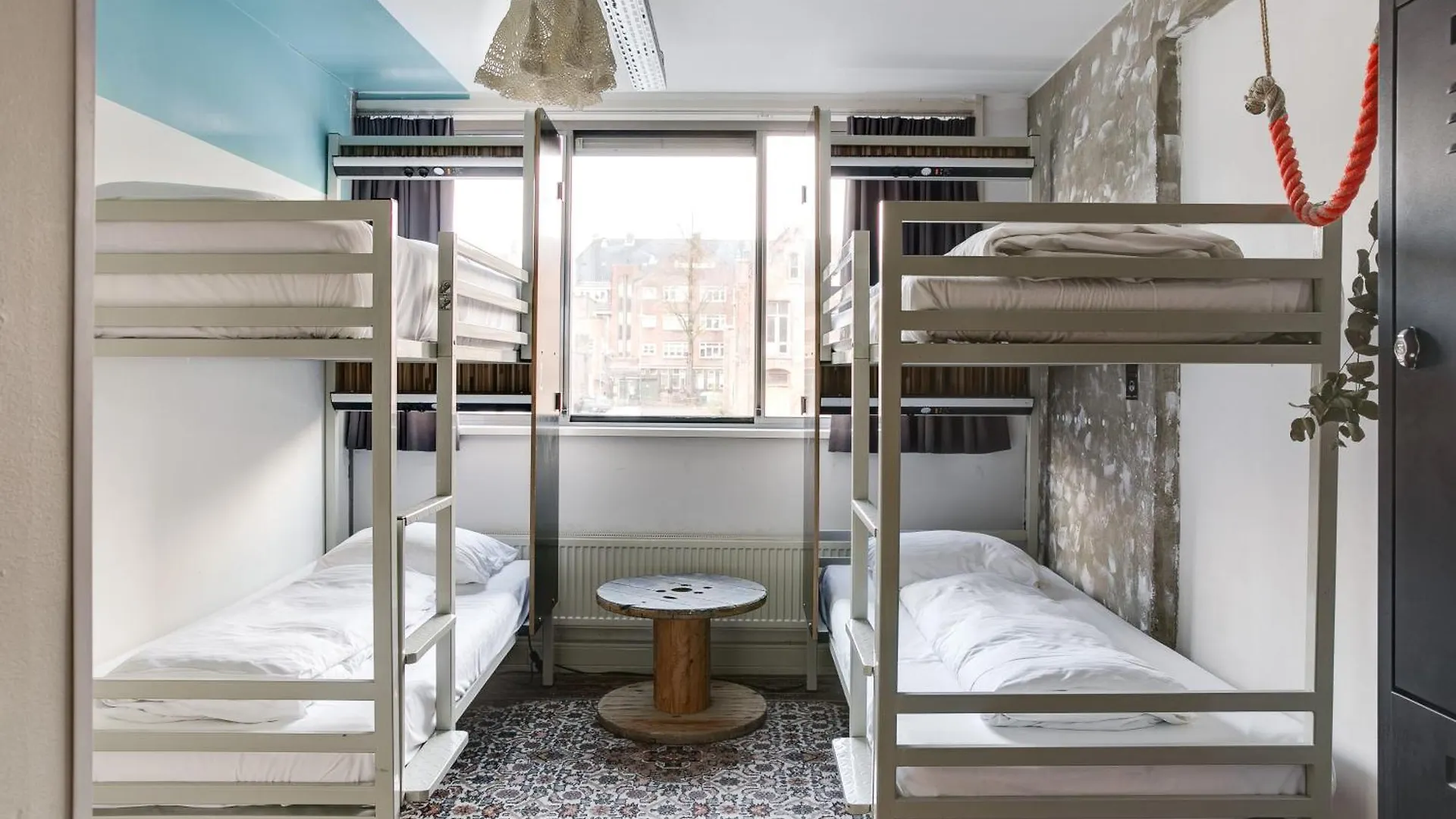 Clinkmama Hostel Amsterdam