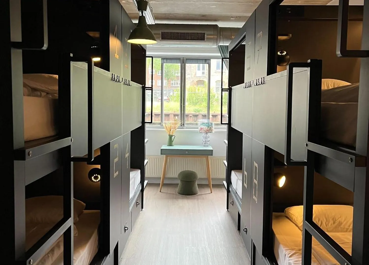 Clinkmama Hostel Amsterdam